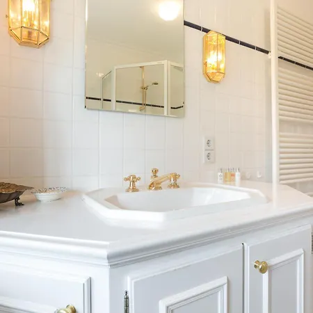 Lueuevwai 7 Whg Dickel